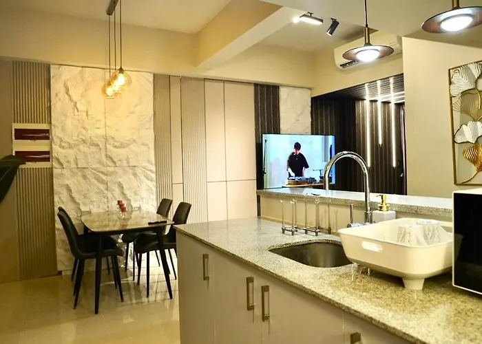 Apartment Luxury 2br In Uptown Parksuites Bgc Balcony & Prime Location *
