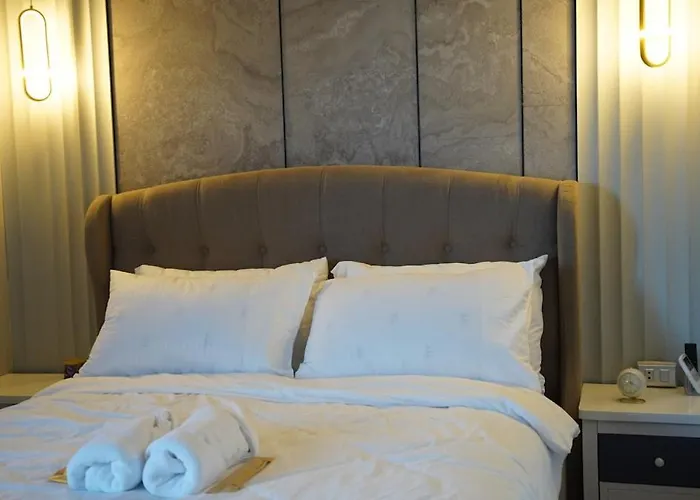 Luxury 2br In Uptown Parksuites Bgc Balcony & Prime Location