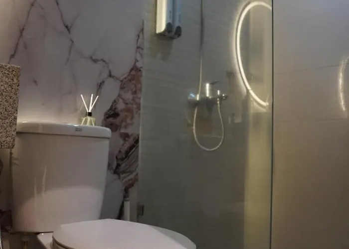 Luxury 2br In Uptown Parksuites Bgc Balcony & Prime Location Manila